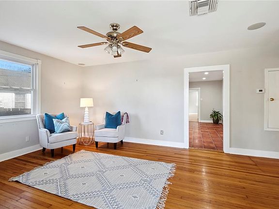 3rd image of 186 Metairie Ct