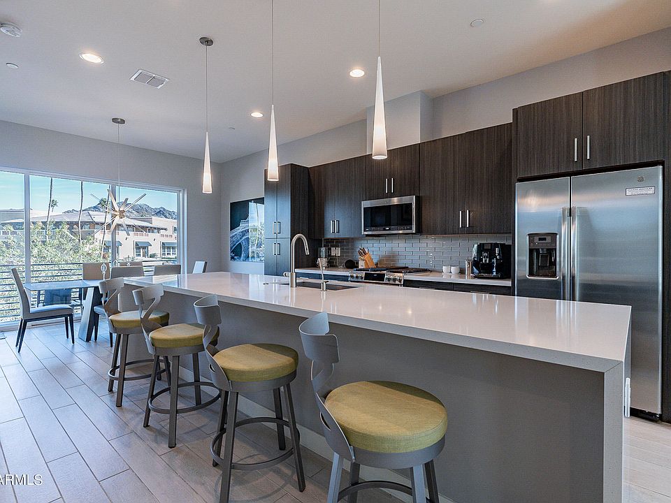 1st image of 1717 E MORTEN Avenue #4