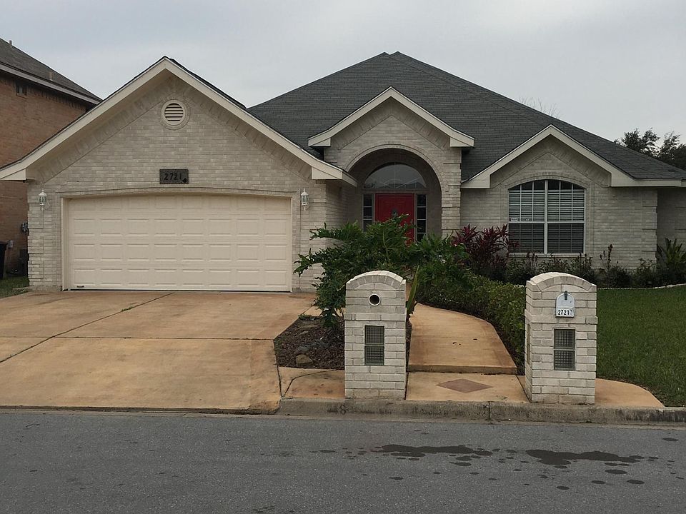 Front view of this beautiful home