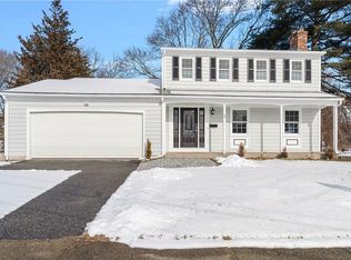 1 Barrington Ct, Riverside, RI 02915