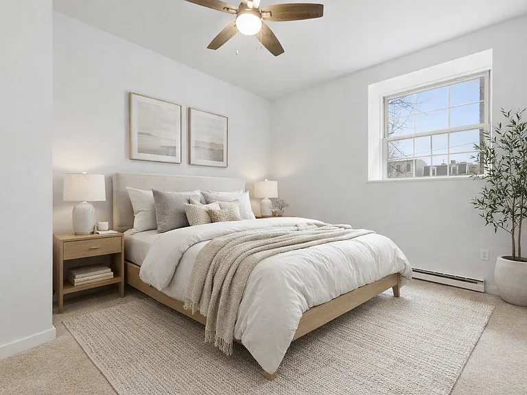 30 Monument Sq #101 — Photo 2