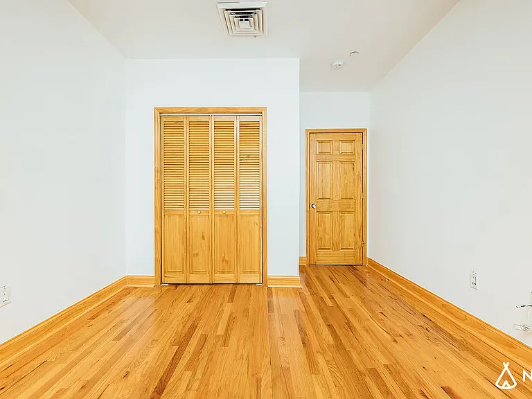 187 18th St #3B — Photo 3