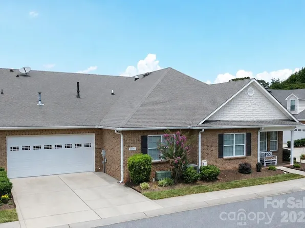 8909 Sweet Cherry Ln, Denver, NC 28037