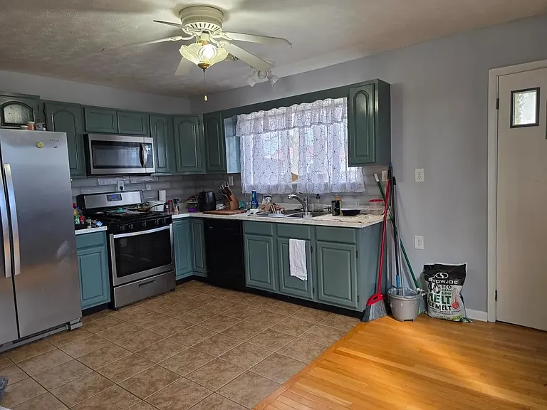 47 McGhee St #47 — Photo 7