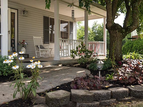 2nd image of 5904 Jenny Marie Ct