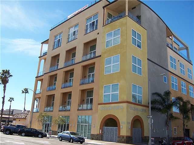 1st image of 550 Seagaze Dr APT 3