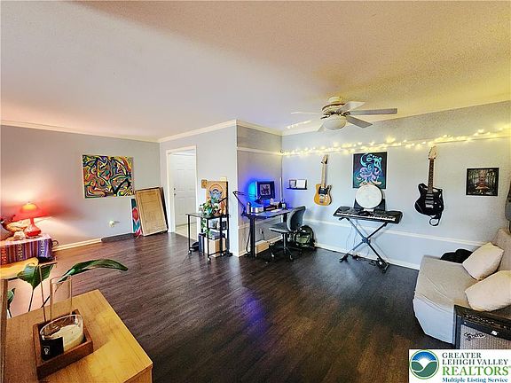 3rd image of 897 Cold Spring Rd APT 8