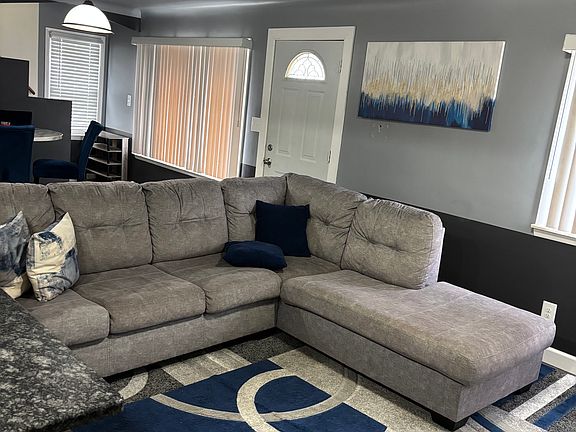 5th image of 24267 Wilmot Ave