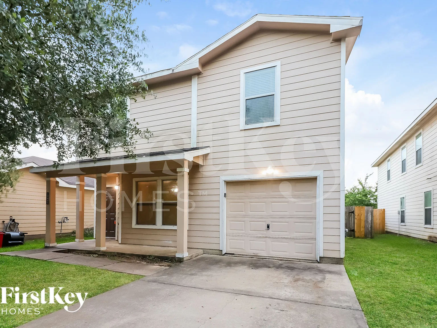 3 bed, 2.5 bath, 1837 sqft, $1,945 — Photo 2