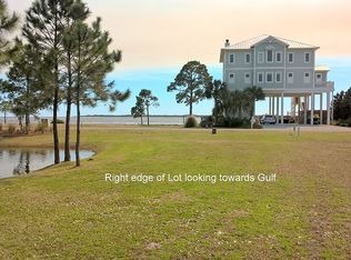 43 Endeavour Dr, Panacea, FL 32346