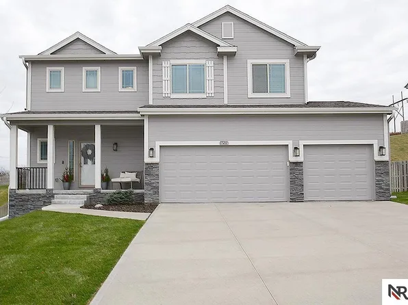 17211 Meredith Ave, Omaha, NE 68116