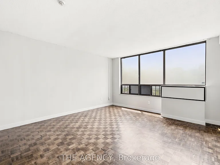 2360 Dundas St W #2816B — Photo 11