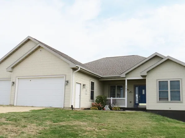 107 Main St, Delmar, IA 52037