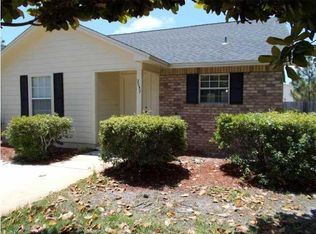 2051 Granada St, Gulf Breeze, FL 32566