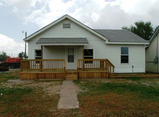 914 S Ninnescah St, Pratt, KS 67124