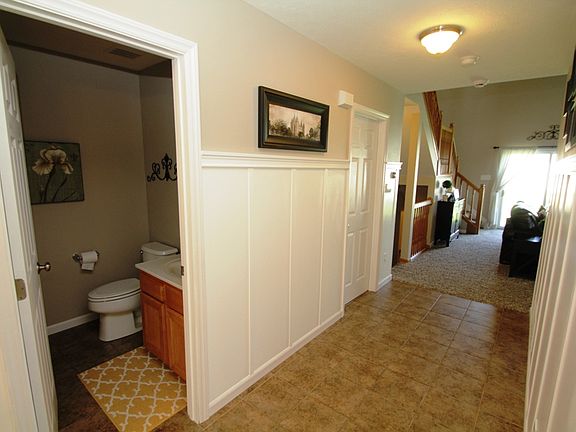 2nd image of 505 Sycamore Creek St