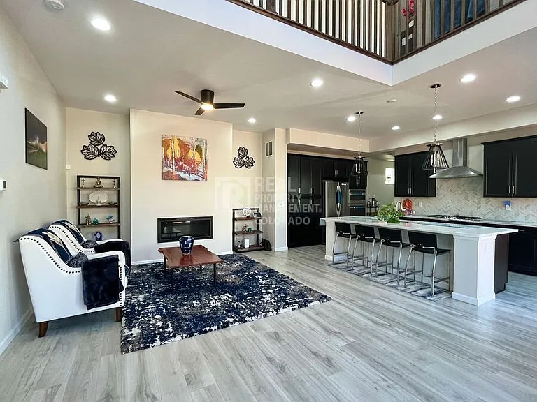 10559 Oncilla Ln — Photo 3
