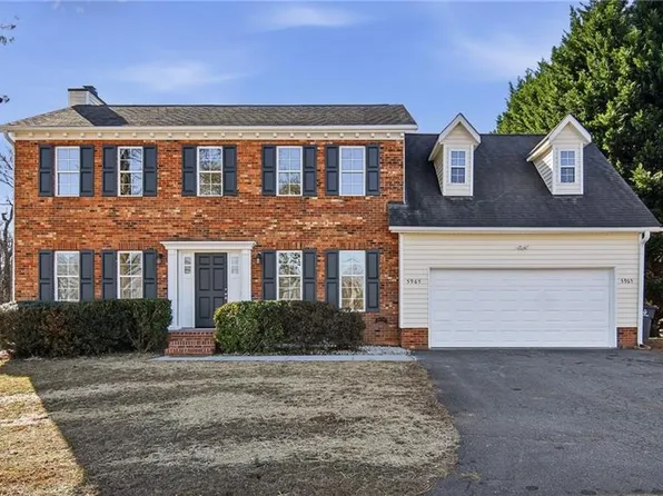 5965 Bethania Tobaccoville Rd, Pfafftown, NC 27040