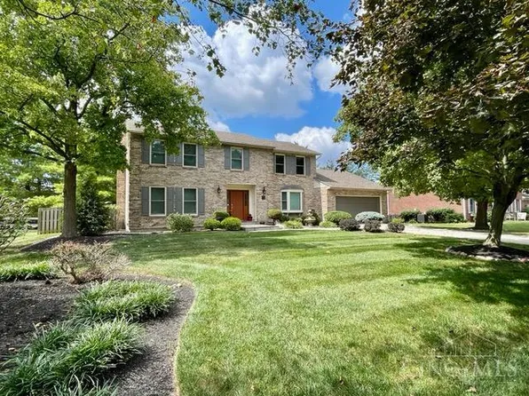 7911 Plantation Dr, West Chester, OH 45069
