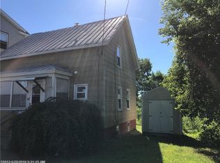43 Monument St, Winslow, ME 04901