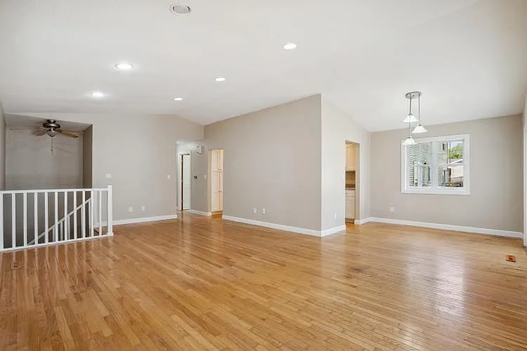 1807 Alden Ave — Photo 4
