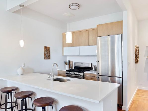 182 15th St APT 1G