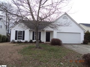 6 Sandy Point Ct, Simpsonville, SC 29680