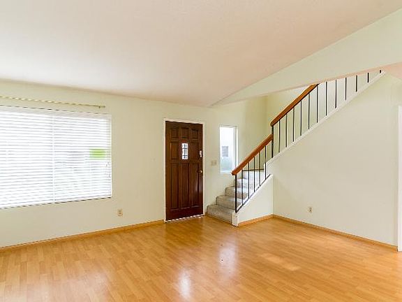 4th image of 1749 King Ct