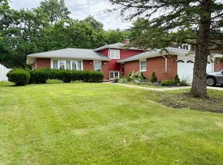 7913 Sawyer Rd, Darien, IL 60561