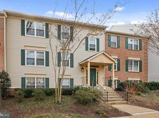 3805 Green Ridge Ct APT 301, Fairfax, VA 22033