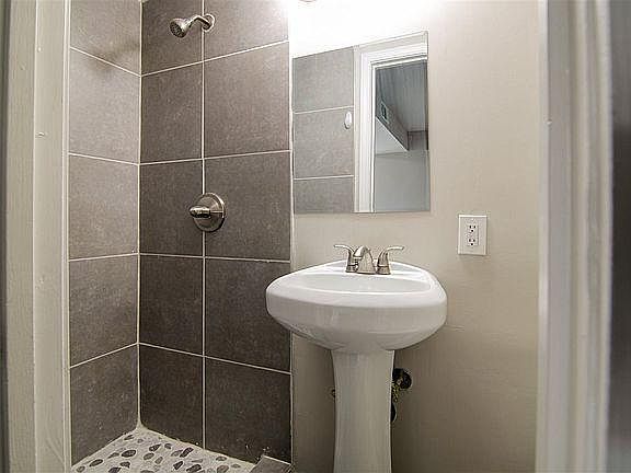2nd image of 1896 Poplar Woods Cir E