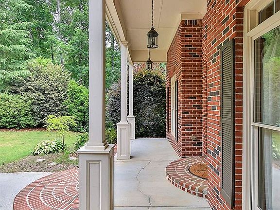5th image of 3650 Millers Pond Way