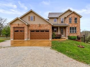 3 Caroline Ct, De Soto, MO 63020