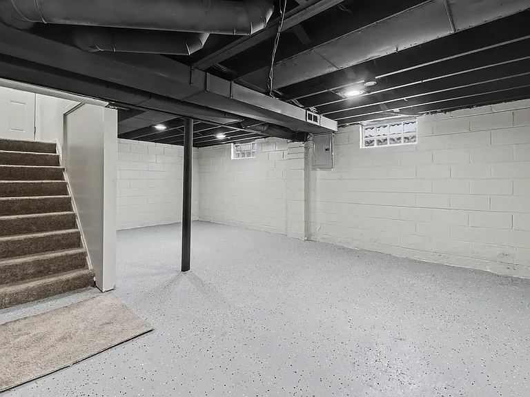505 Minerva Ave — Photo 14
