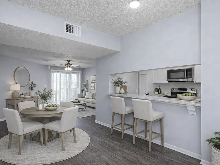 Falcon Point Apartments — Photo 33