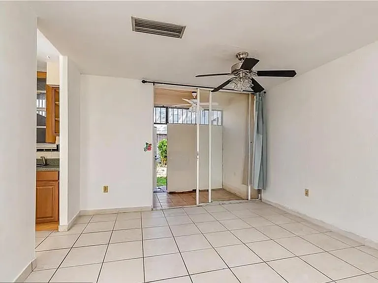 6117 SW 69th St #44 — Photo 5