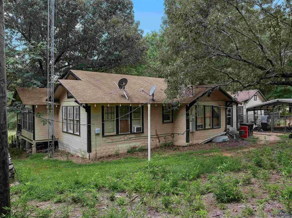 4996 & 5002 County Road 112 N, Overton, TX 75684