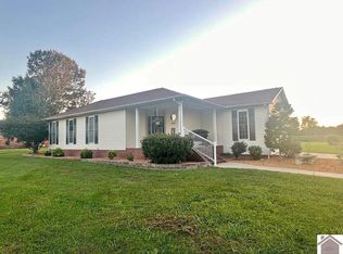 224 State Route 1820, Cunningham, KY 42035