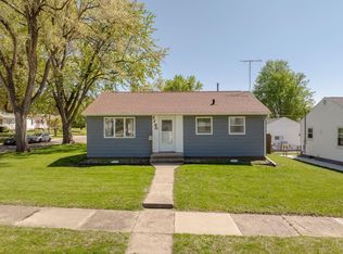 1180 Bourland Ave, Waterloo, IA