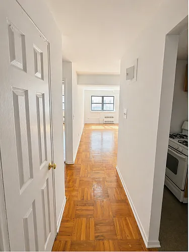 2875 Bainbridge Ave #2D Photo 1