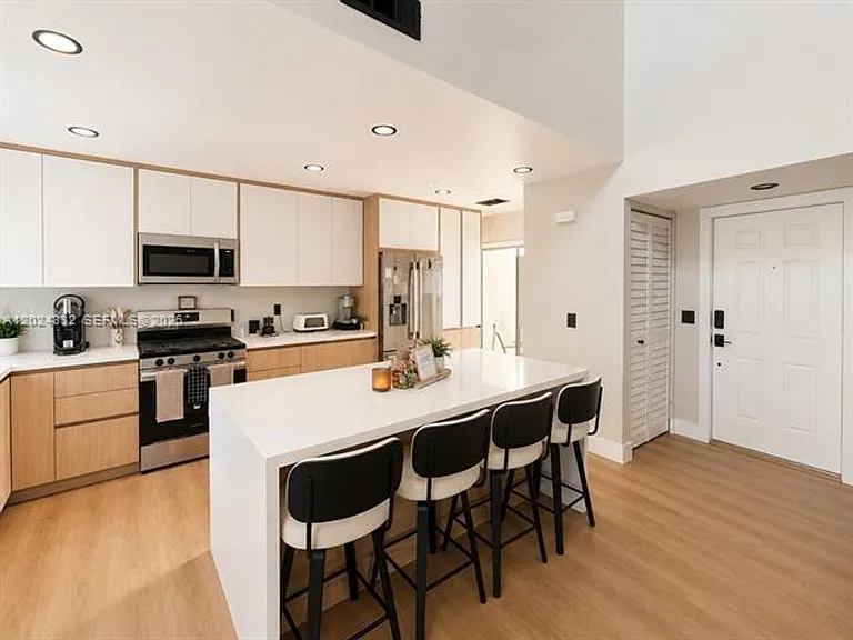 6538 NW 170th Ln #Townhouse 6538 — Photo 5