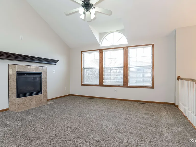 1310 Spruce Dr — Photo 7