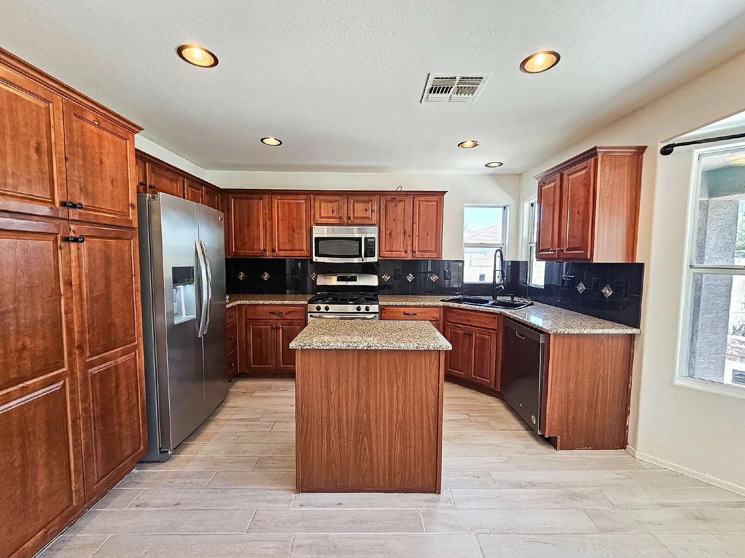 1311 E. Marcella Ln — Photo 4