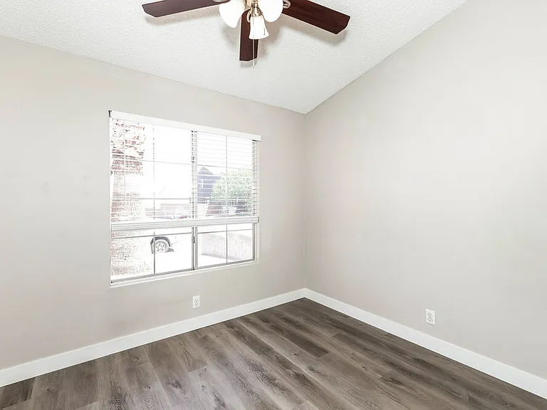 934 Wagon Train Dr — Photo 14