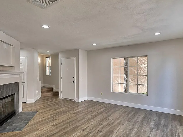 25136 Steinbeck Ave #D — Photo 5