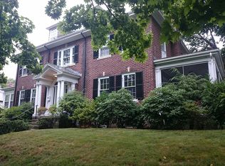 68 Taylor Crossway, Brookline, MA 02445