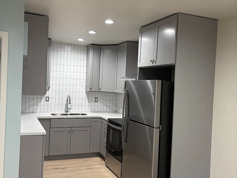 722 Coronel St #1 — Photo 7