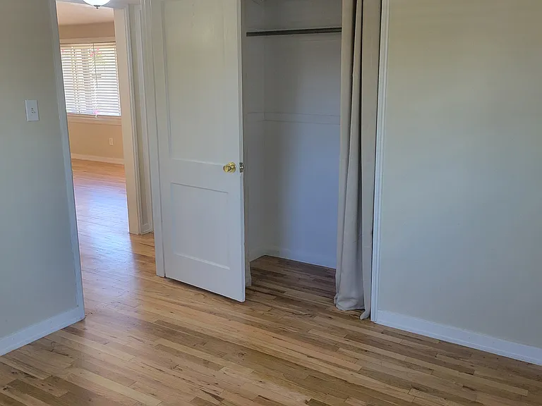 410 N 28th St #410 — Photo 8