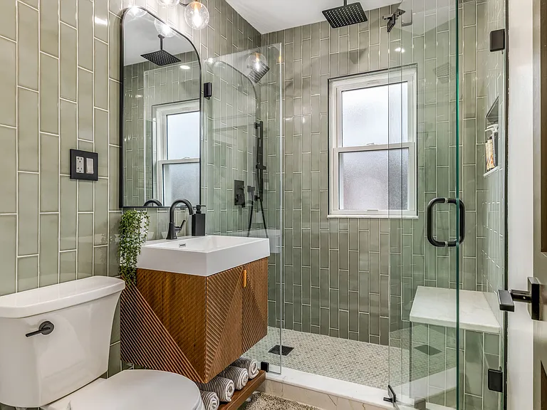 88 Gallivan Blvd #2 — Photo 25