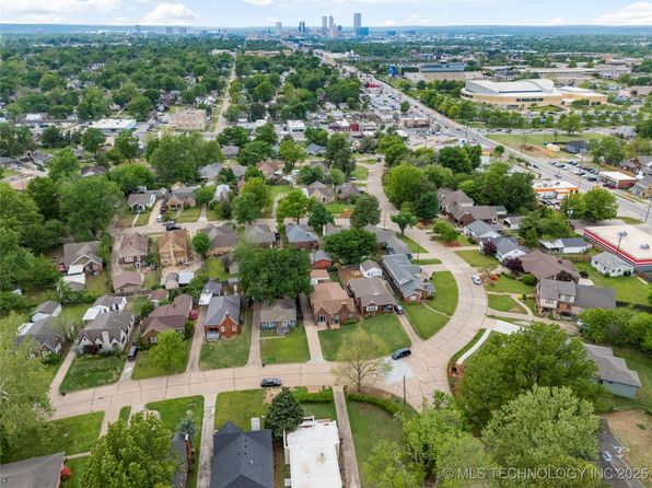 1212 S Knoxville Ave, Tulsa, OK 74112